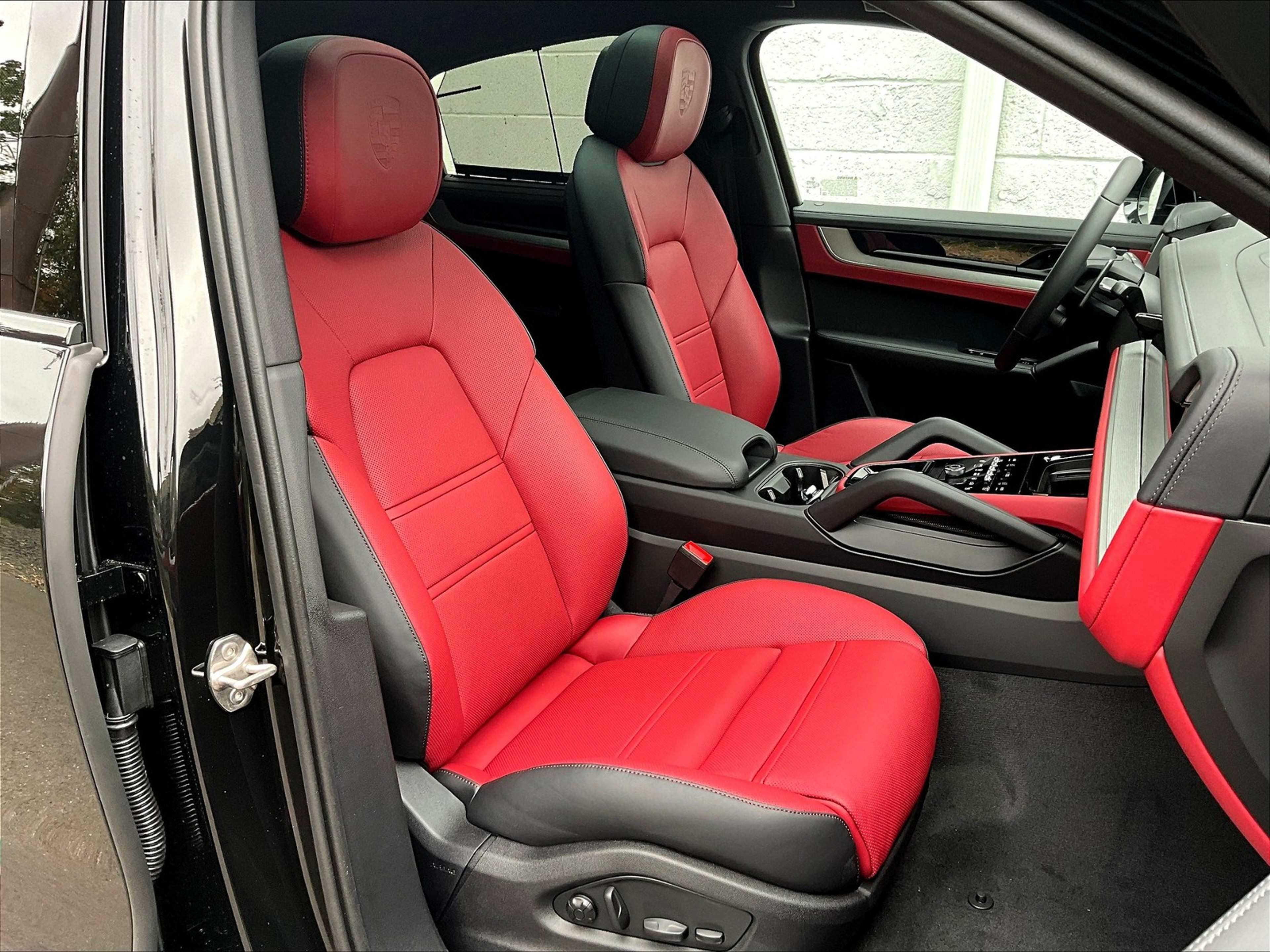 New 2026 Porsche Cayenne E-Hybrid image 10