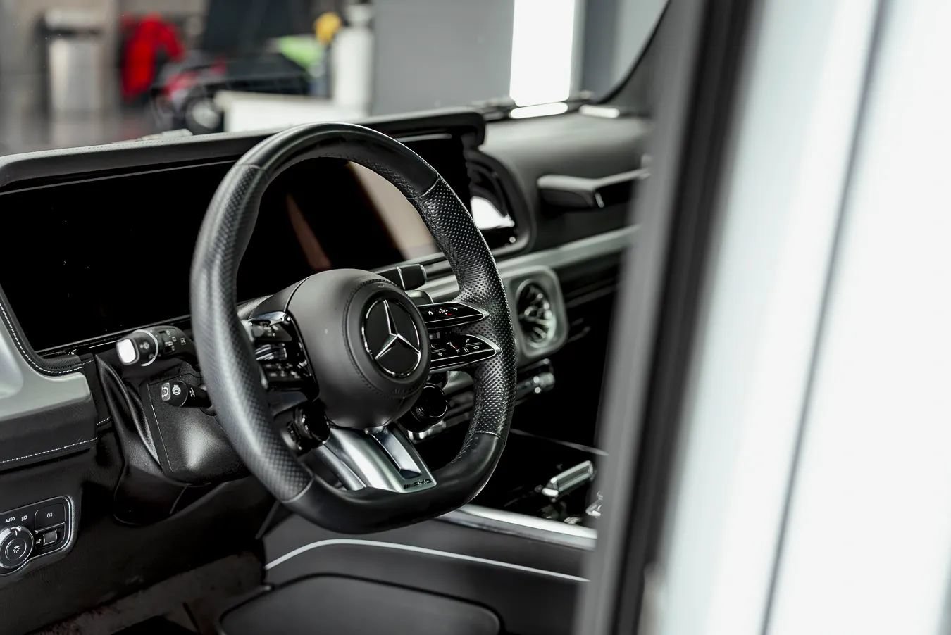 Used 2025 Mercedes-Benz G 63 AMG 4MATIC image 11