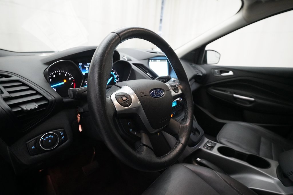 Used 2016 Ford Escape SE w/ SE Leather Comfort Package image 8