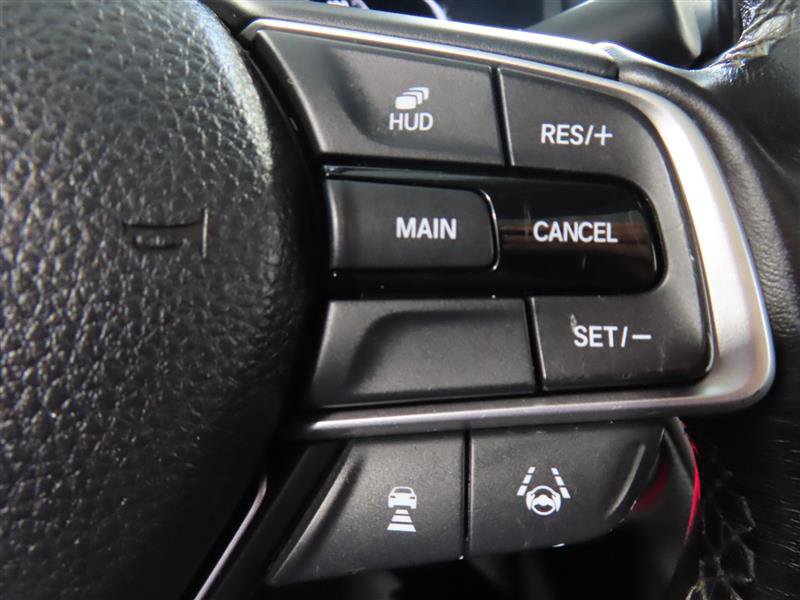 Used 2018 Honda Accord Touring image 18