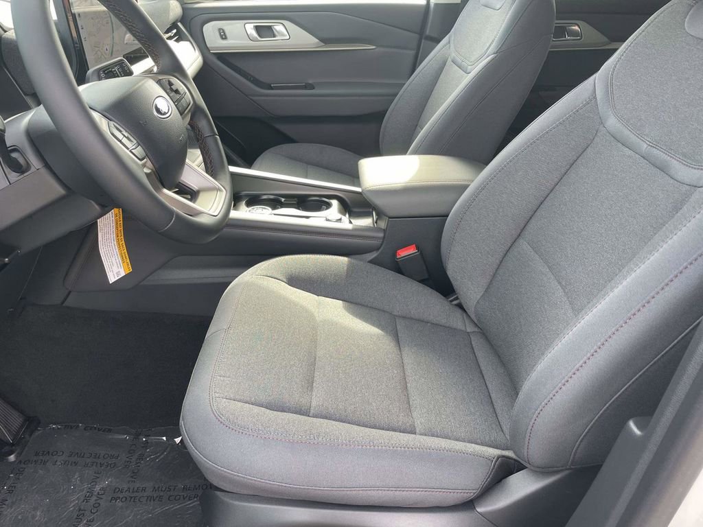 New 2025 Ford Explorer Active image 13