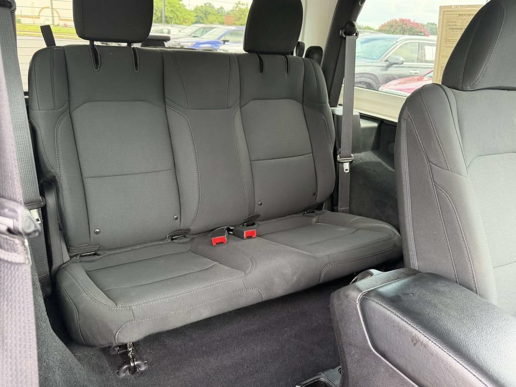 Used 2021 Jeep Wrangler Sport AWD/4WD image 13