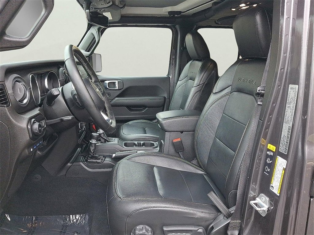 Used 2022 Jeep Wrangler Unlimited Sahara w/ Cold Weather Group image 14