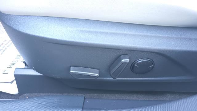 Certified 2025 Ford Mustang Mach-E Premium image 17