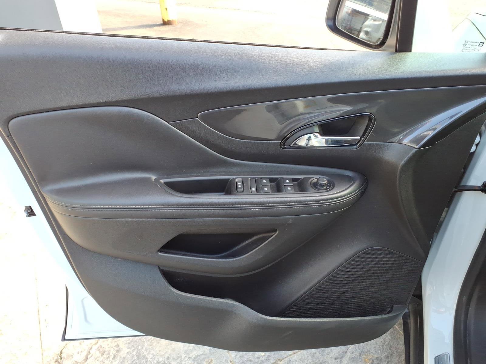 Used 2018 Buick Encore Preferred FWD image 17