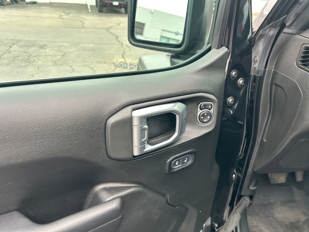 Used 2023 Jeep Wrangler Sport S AWD/4WD image 17