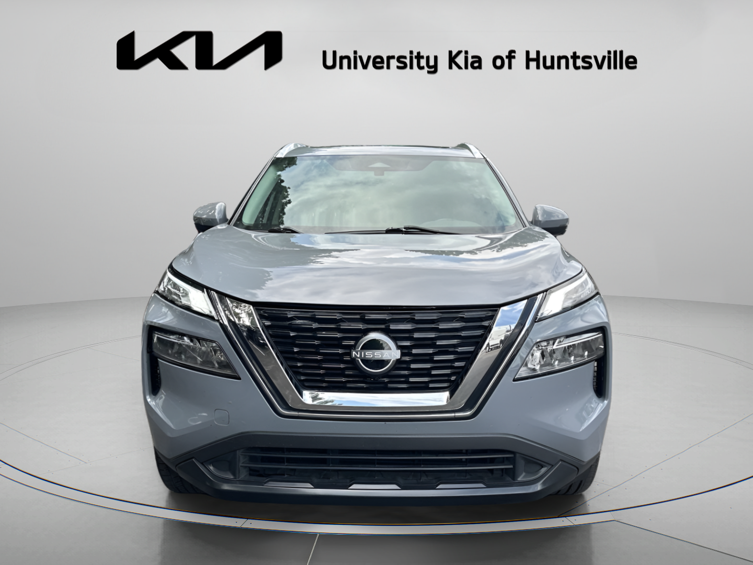 Used 2023 Nissan Rogue SL FWD image 3