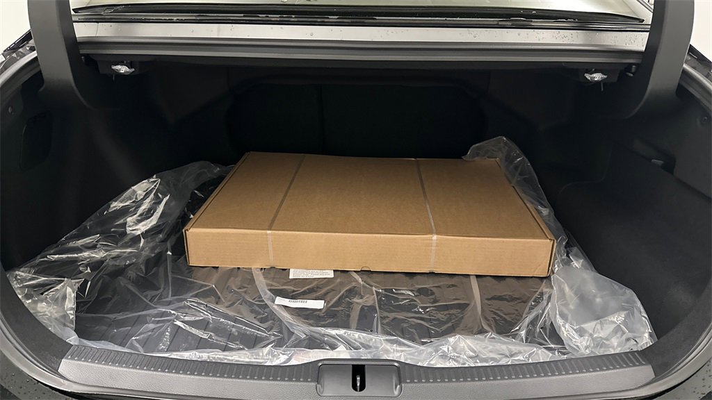 New 2025 Toyota Crown Platinum image 13