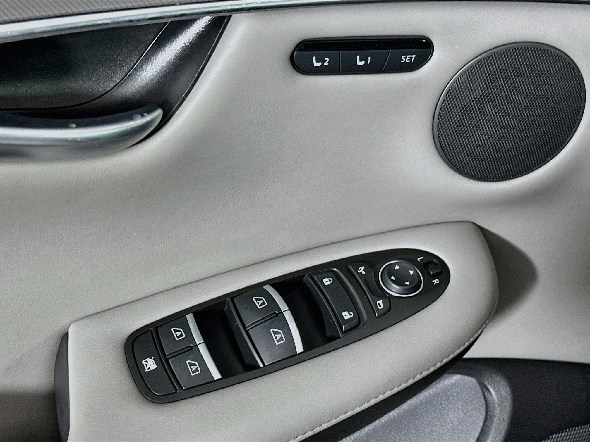 Used 2024 INFINITI QX50 Luxe FWD image 15