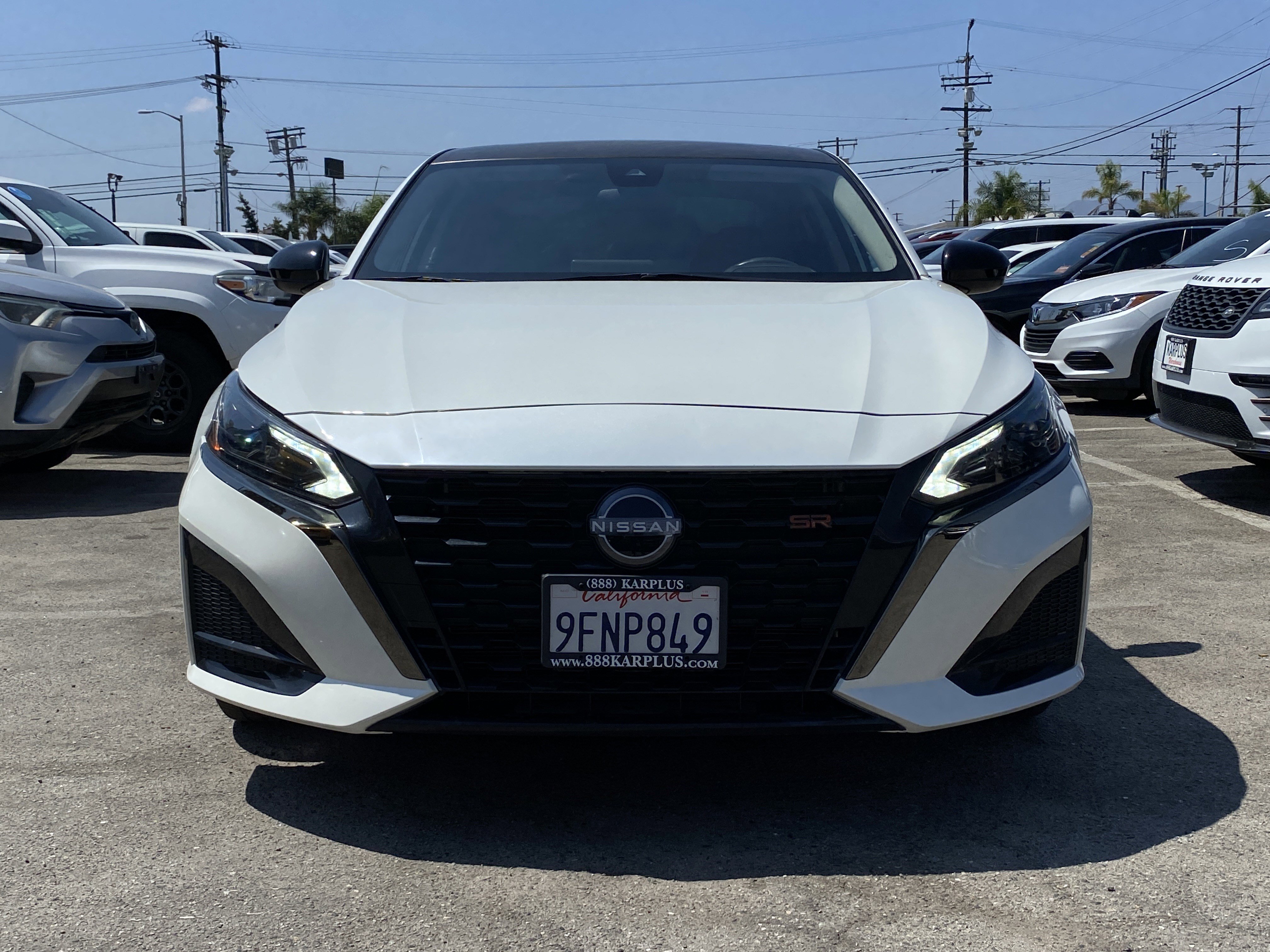 Used 2023 Nissan Altima 2.5 SR w/ SR Premium Package image 3