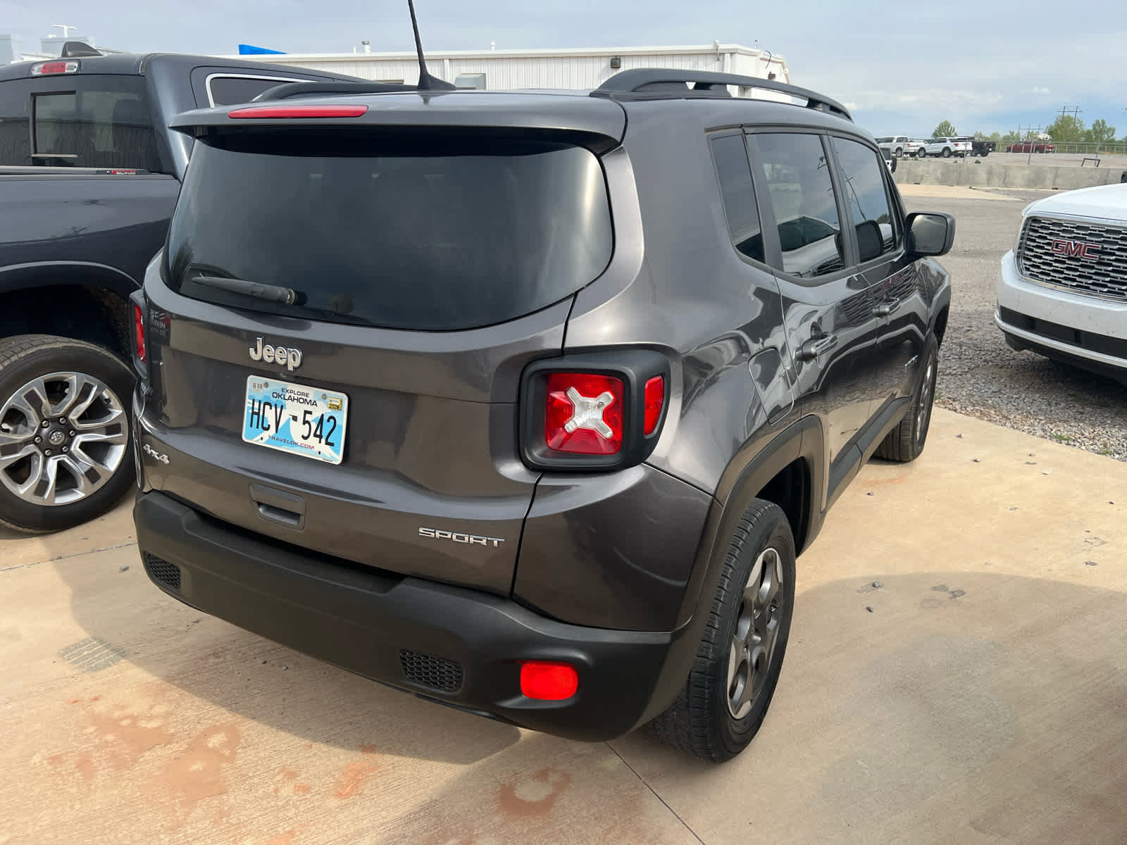Used 2018 Jeep Renegade Sport w/ Power & Air Group AWD/4WD image 7
