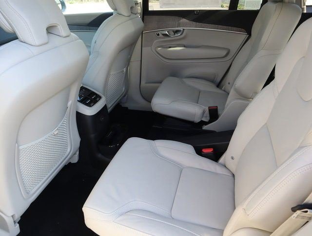 New 2024 Volvo XC90 T8 Ultimate w/ Protection Package Premier image 21