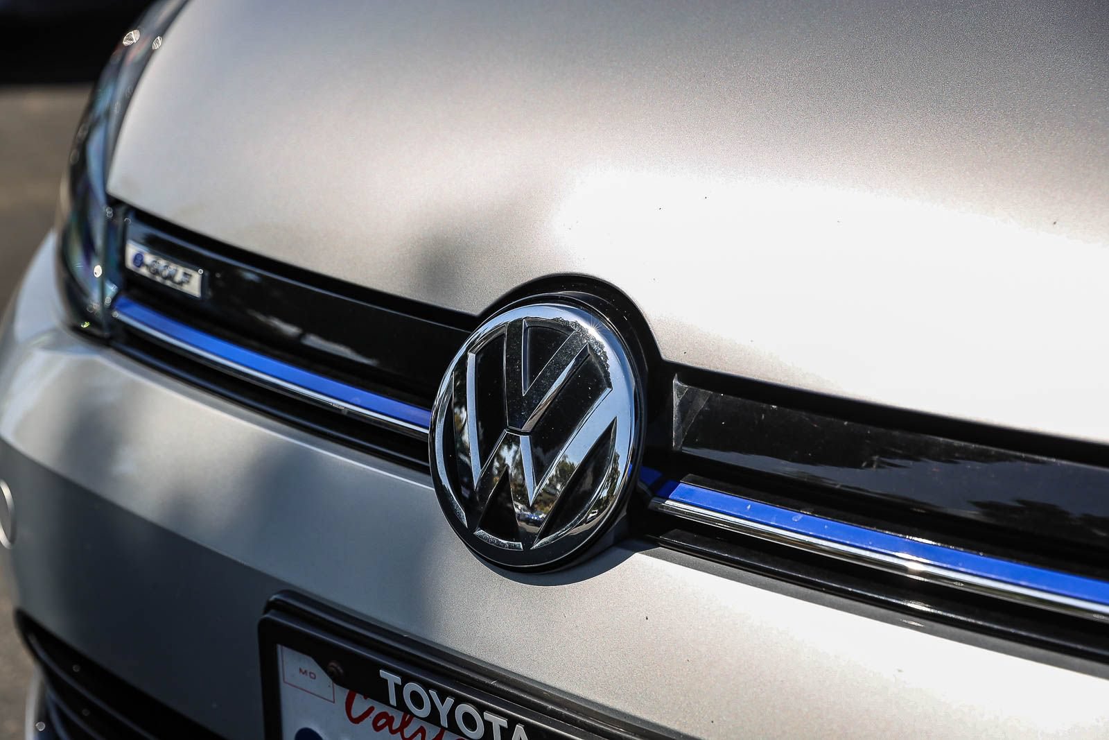 Used 2019 Volkswagen e-Golf SE w/ Driver Assistance Package FWD image 12