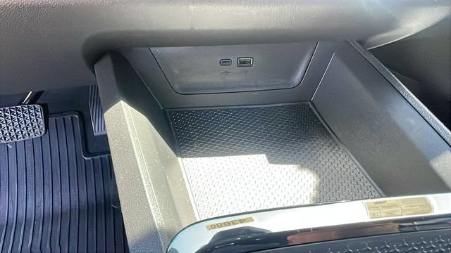 New 2026 Chevrolet Equinox RS w/ Safety and Technology Package FWD image 18