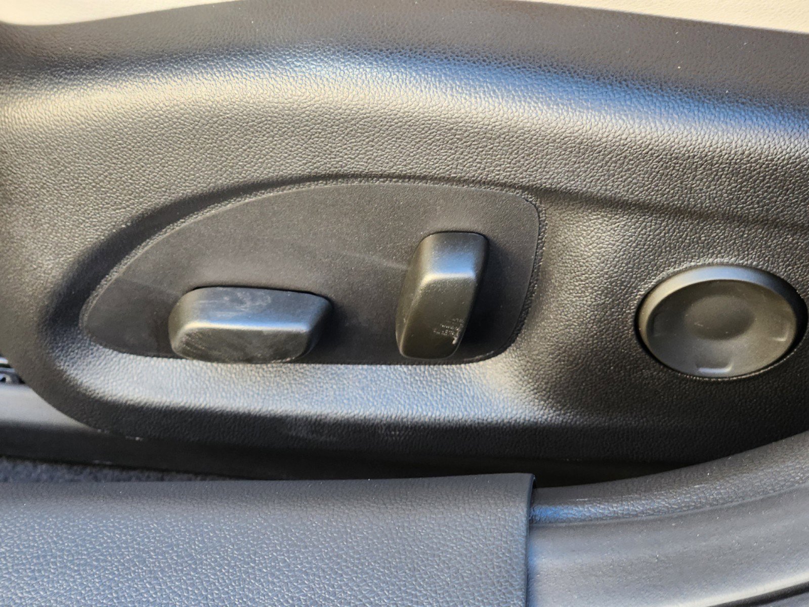 New 2025 Cadillac CT4 Premium Luxury image 18