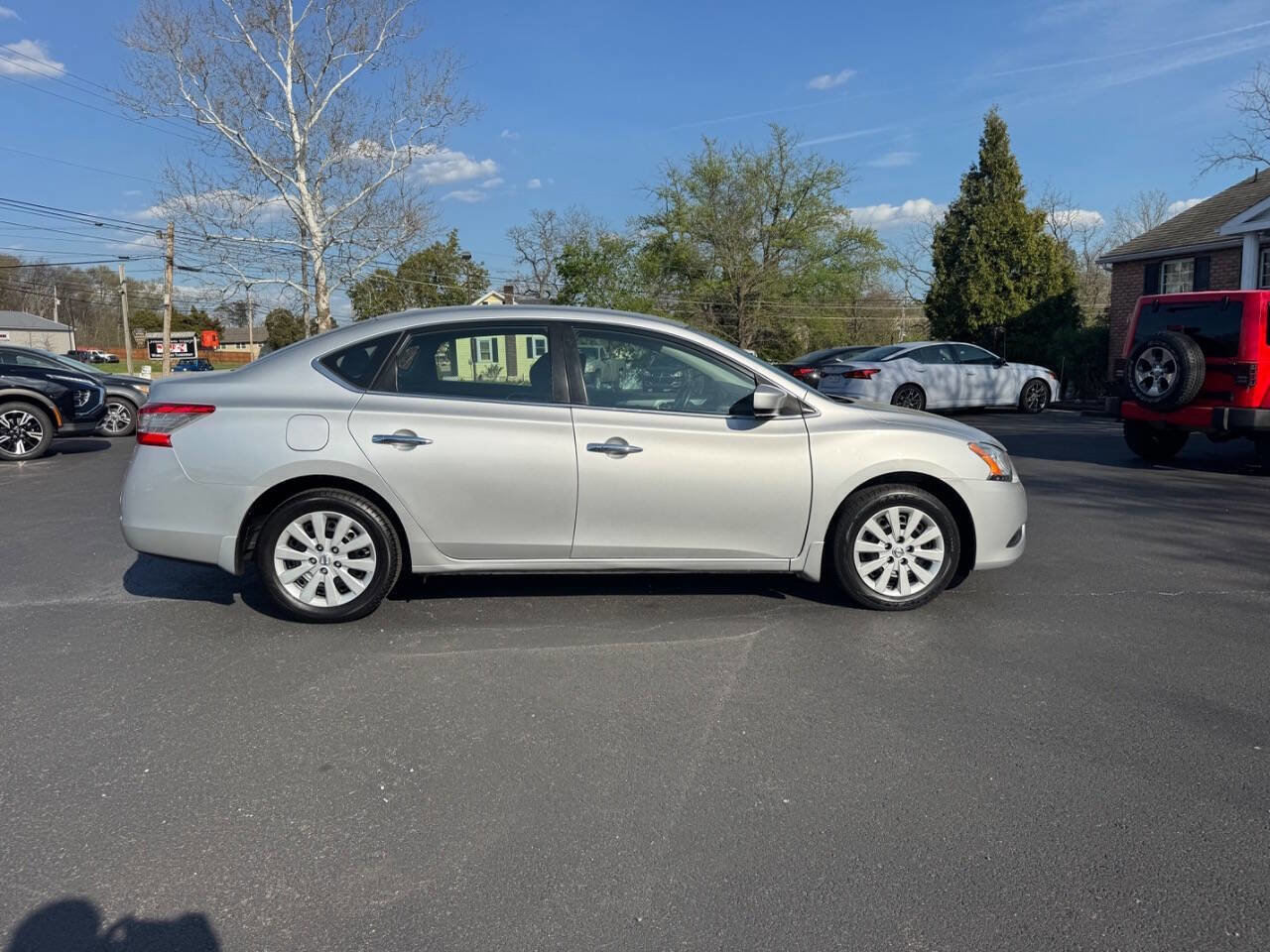 Used 2015 Nissan Sentra SV image 4