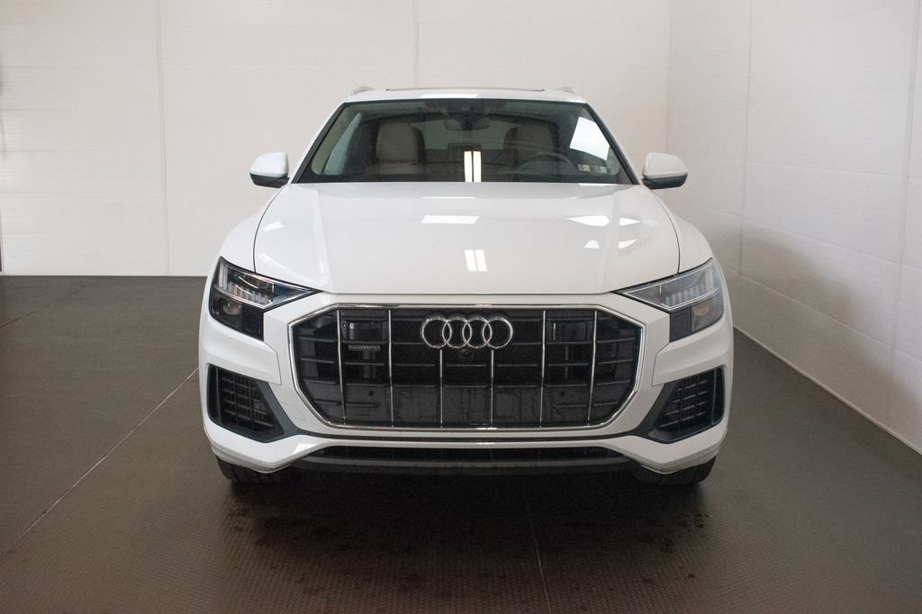 Used 2023 Audi Q8 Premium Plus AWD/4WD image 2
