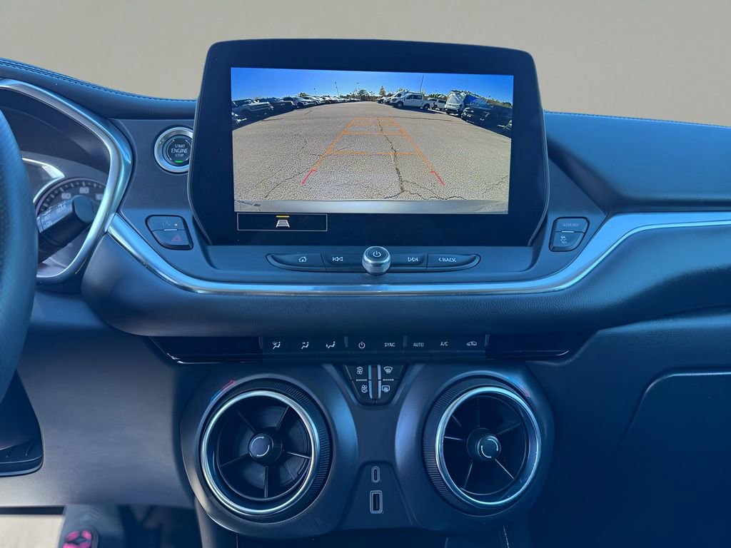 Used 2023 Chevrolet Blazer LT image 17