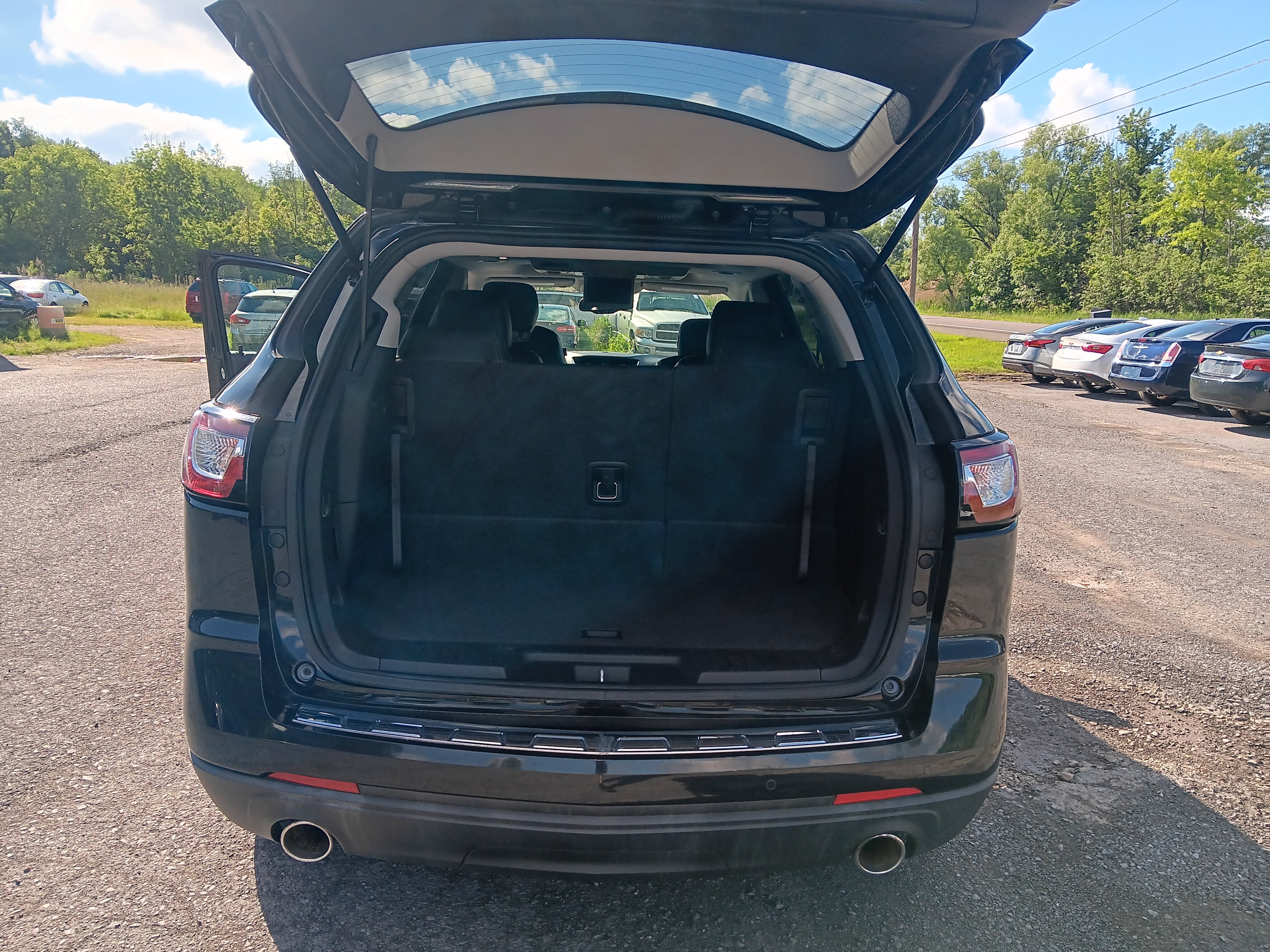 Used 2015 Chevrolet Traverse LTZ AWD/4WD image 4