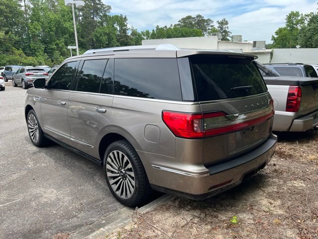 Used 2019 Lincoln Navigator Reserve AWD/4WD image 3