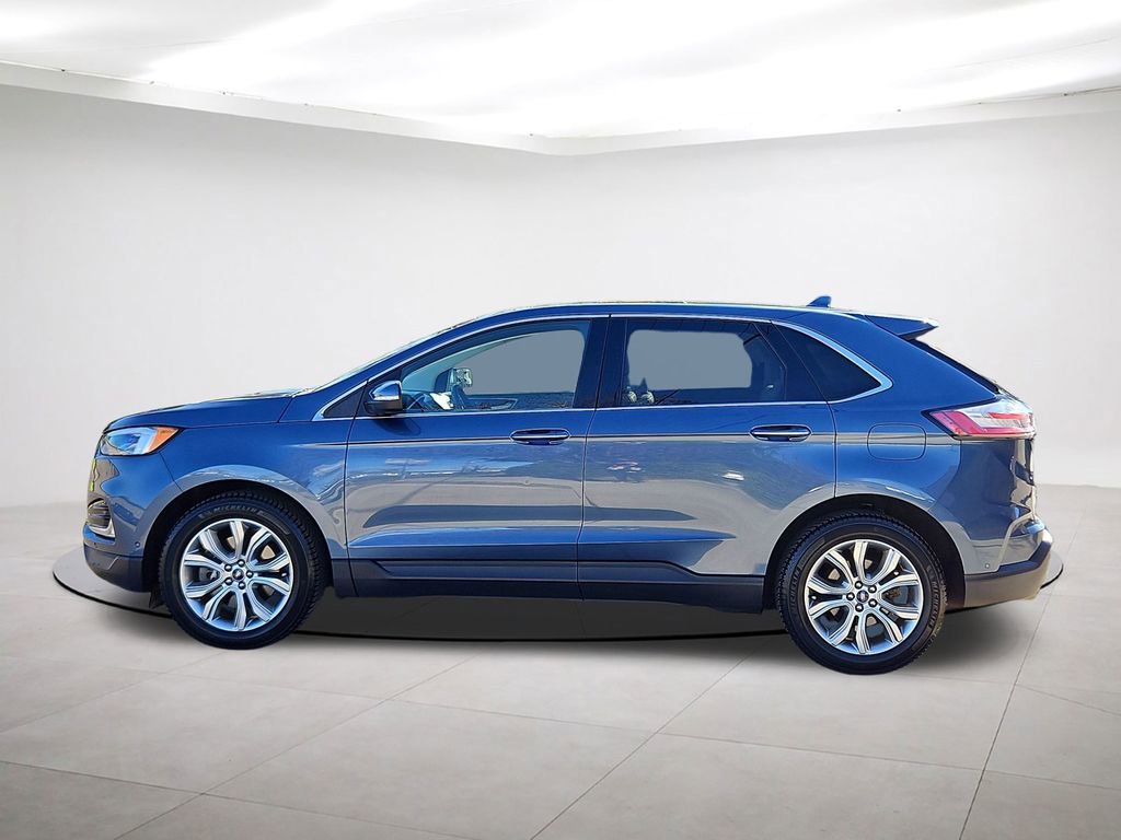 Used 2019 Ford Edge Titanium w/ Equipment Group 301A image 4