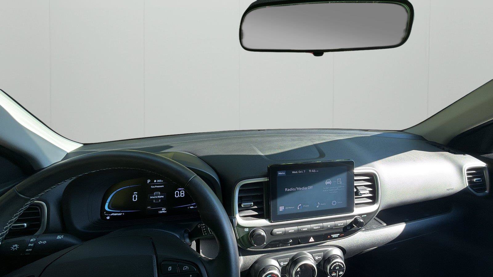 Used 2024 Hyundai Venue SEL FWD image 20
