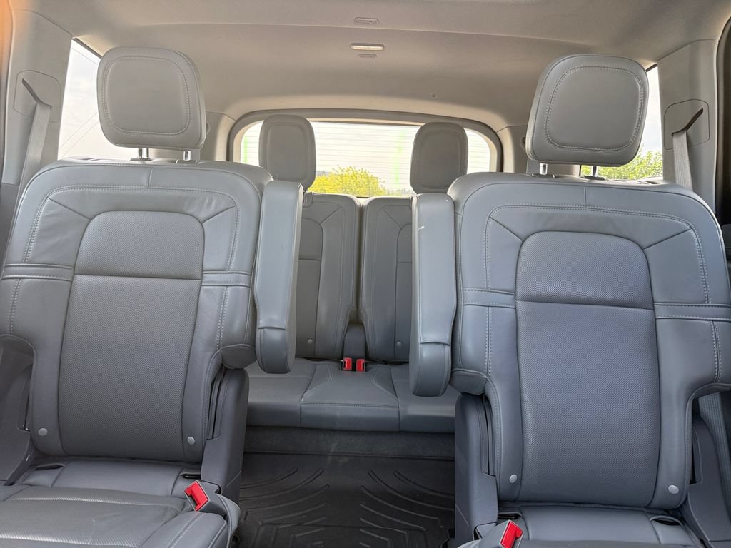Used 2021 Lincoln Aviator Reserve w/ Equipment Group 208A AWD/4WD image 48