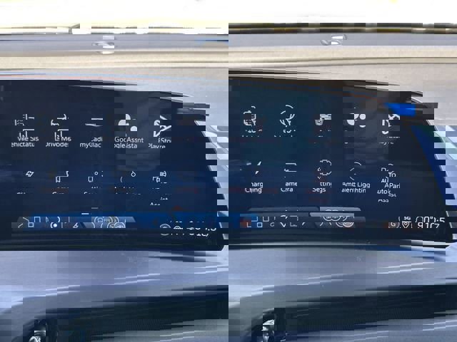 New 2026 Cadillac Vistiq Luxury image 18