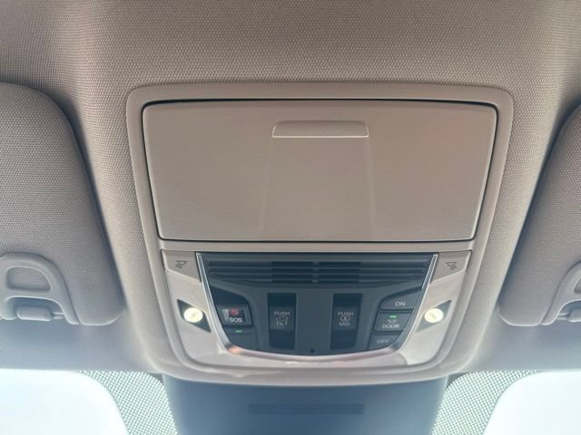Used 2025 Acura MDX w/ Technology Package FWD image 34