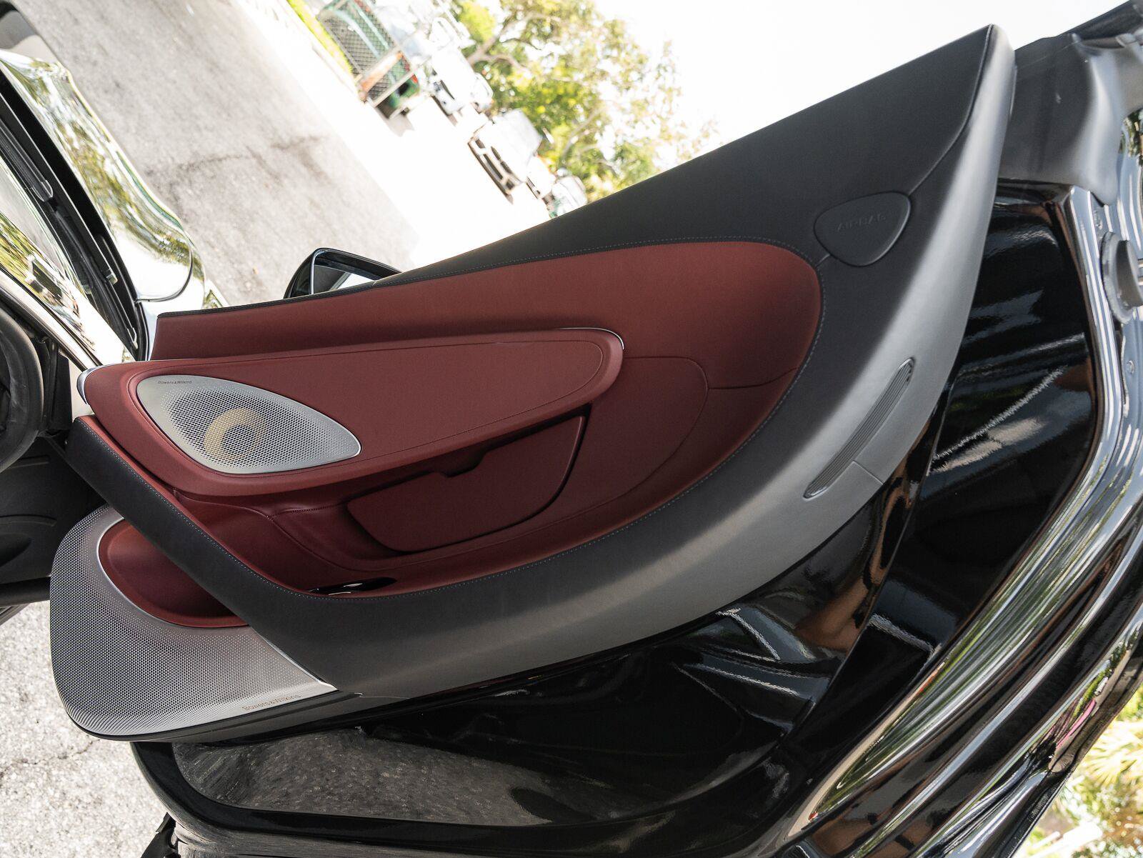 Used 2025 McLaren GTS RWD image 40