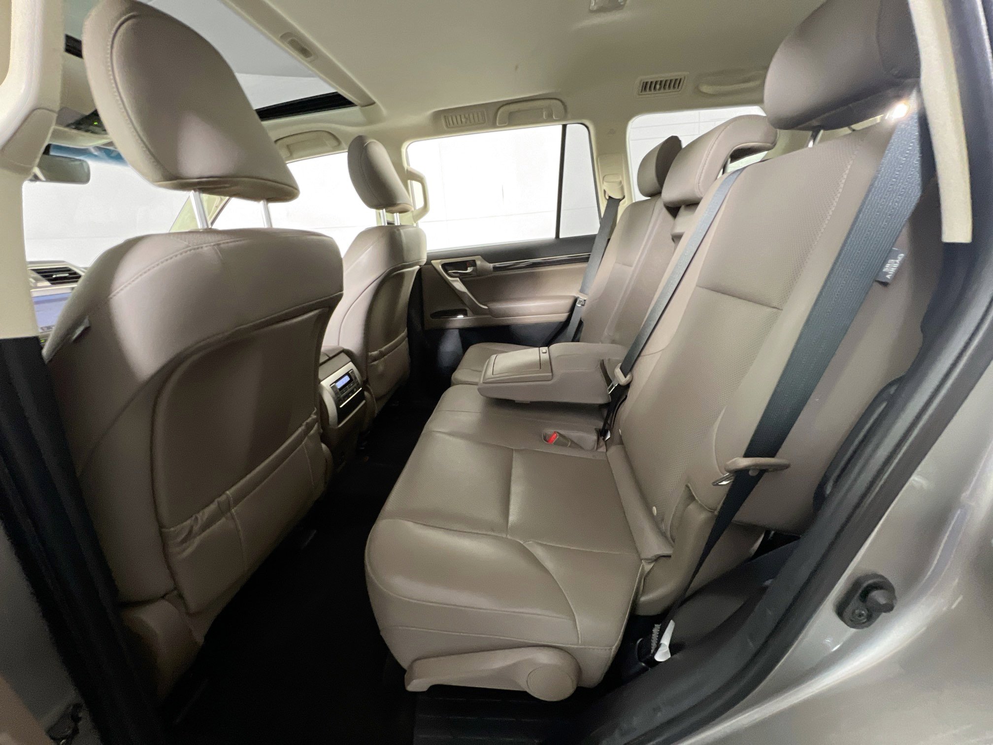 Used 2020 Lexus GX 460 Premium image 25