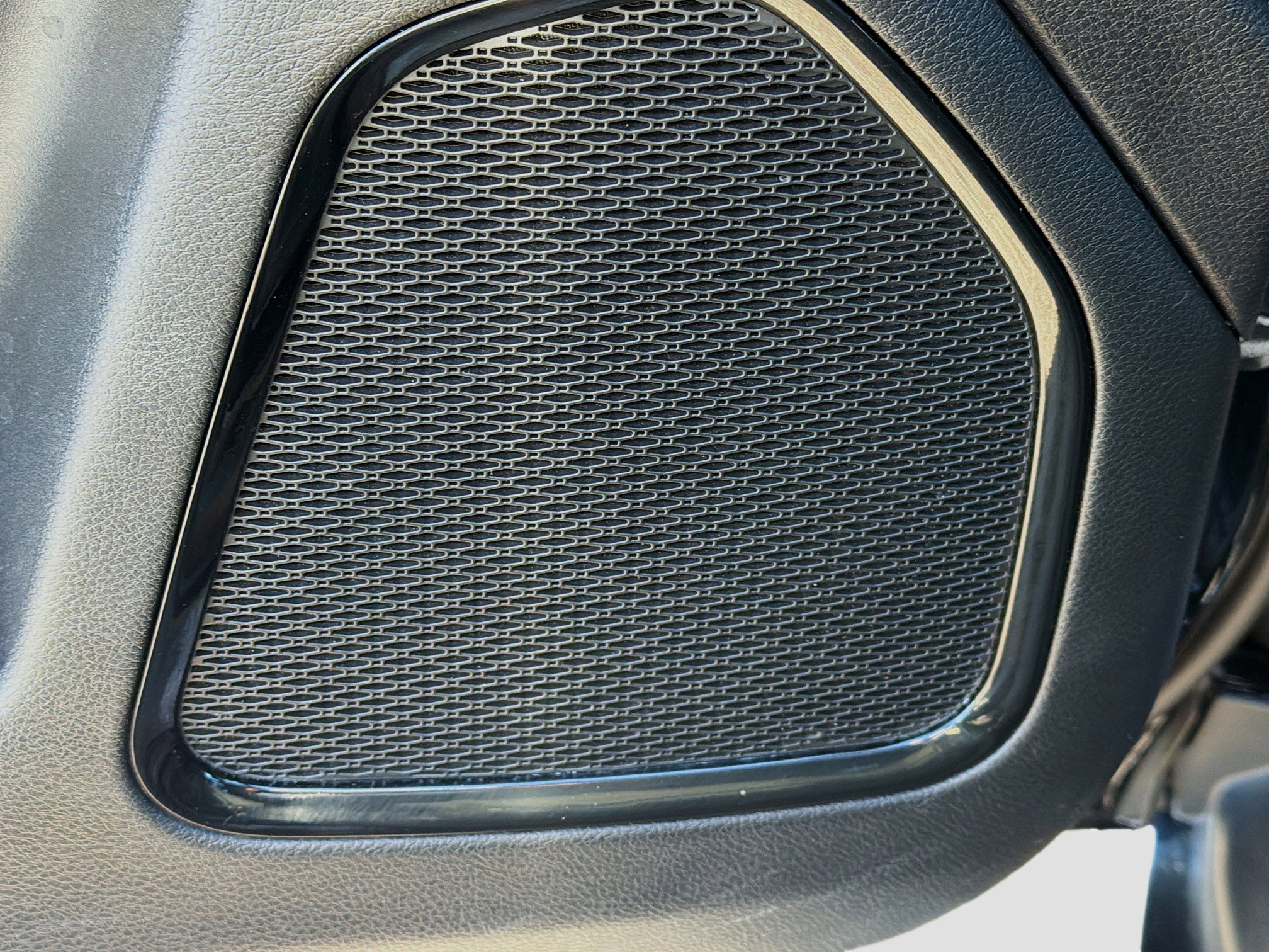 Used 2023 Jeep Compass Trailhawk image 23