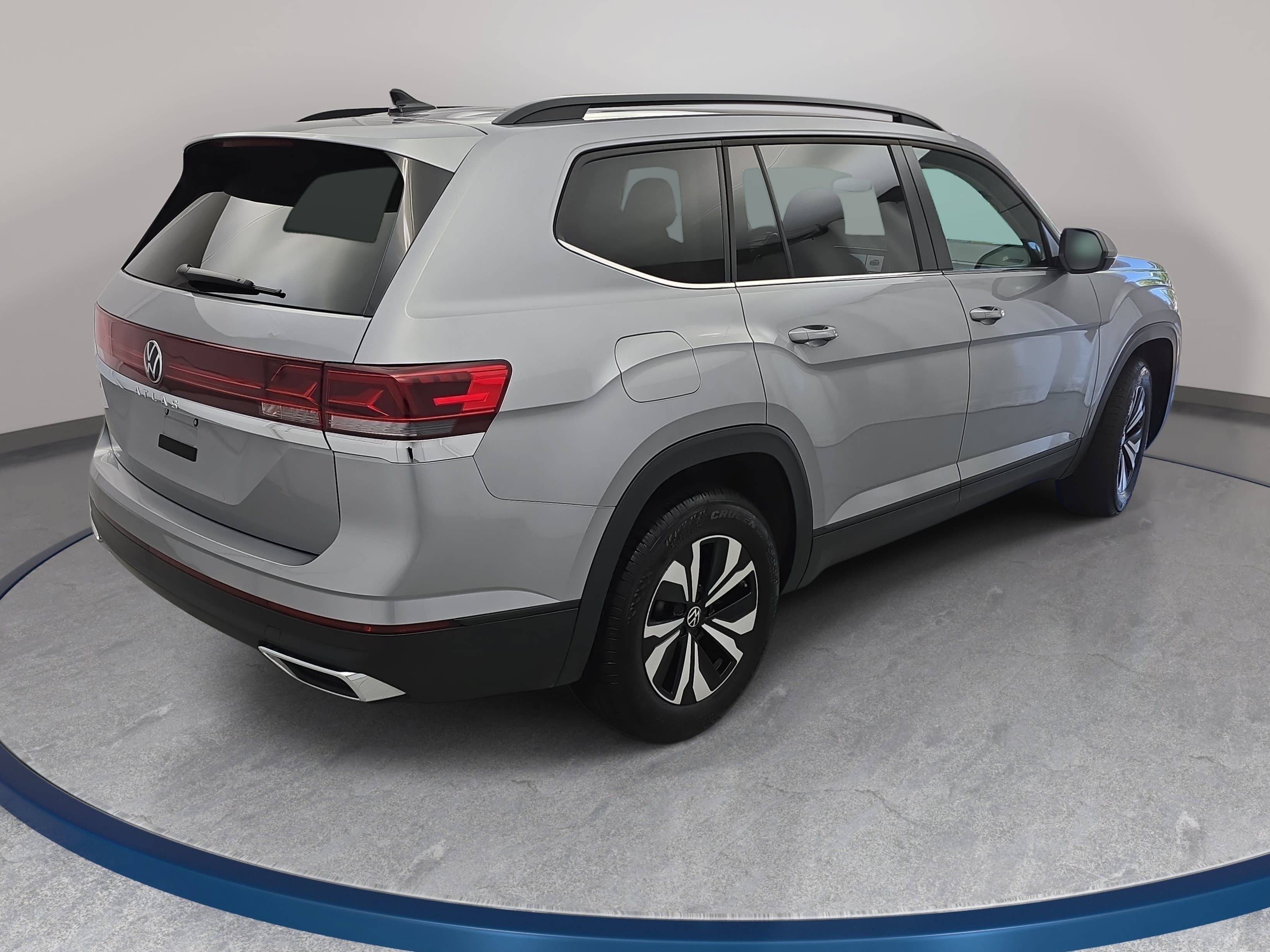Certified 2026 Volkswagen Atlas SE FWD image 5