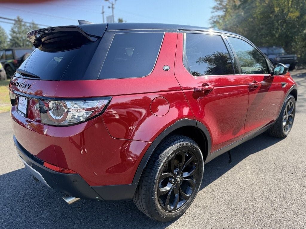Used 2018 Land Rover Discovery Sport HSE Luxury AWD/4WD image 3