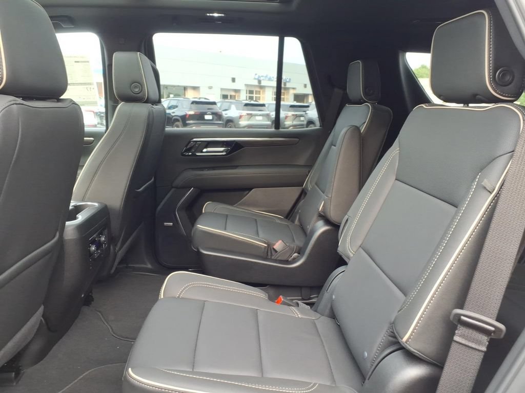 New 2026 Chevrolet Tahoe Premier w/ Sun And Tow Package AWD/4WD image 14