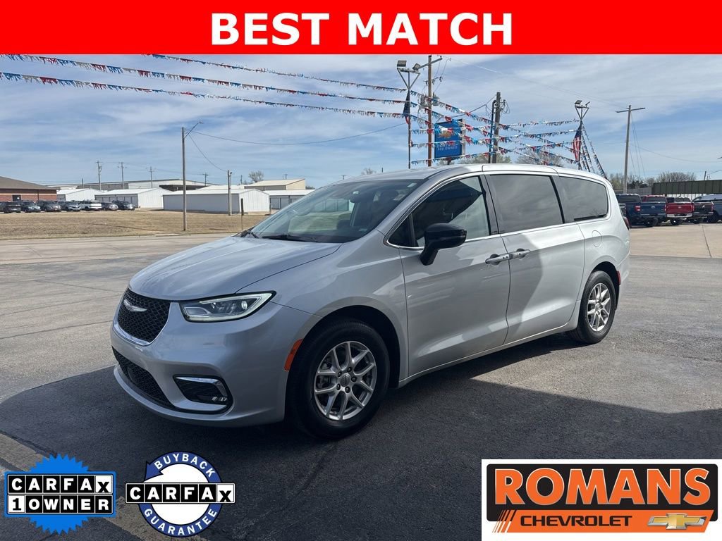 Used 2024 Chrysler Pacifica Touring-L FWD image 9