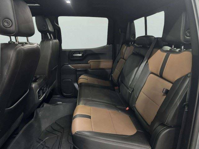 Used 2021 Chevrolet Silverado 1500 High Country w/ Technology Package AWD/4WD image 31
