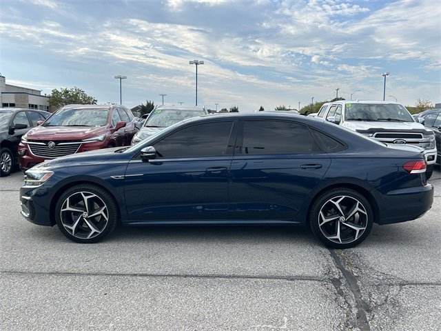 Used 2020 Volkswagen Passat 2.0T R-Line image 7