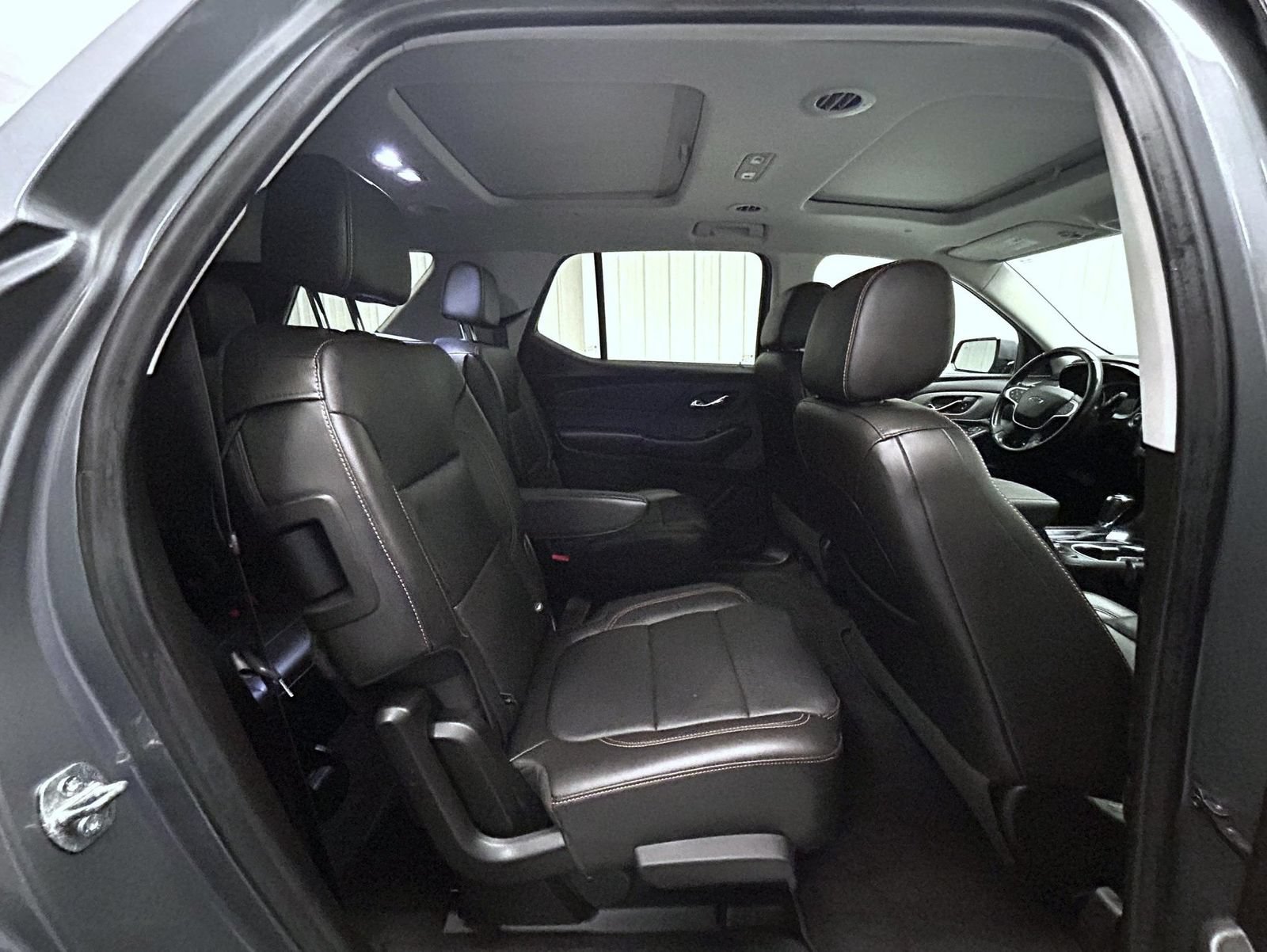 Used 2020 Chevrolet Traverse RS AWD/4WD image 18