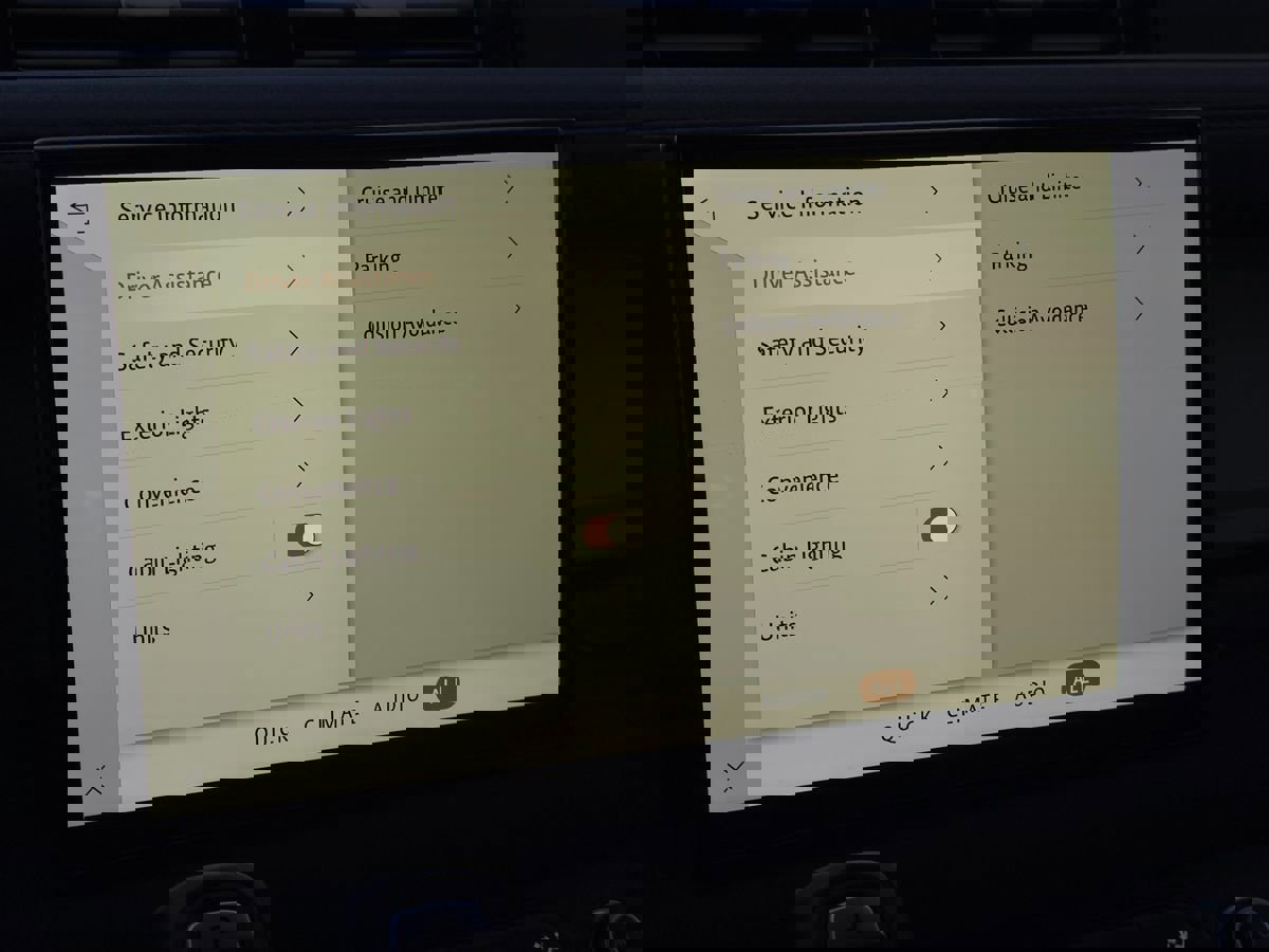 Used 2023 Land Rover Defender 110 75th Limited Edition image 52