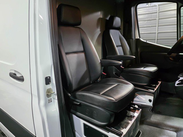 Used 2019 Mercedes-Benz Sprinter 144 Cargo image 18