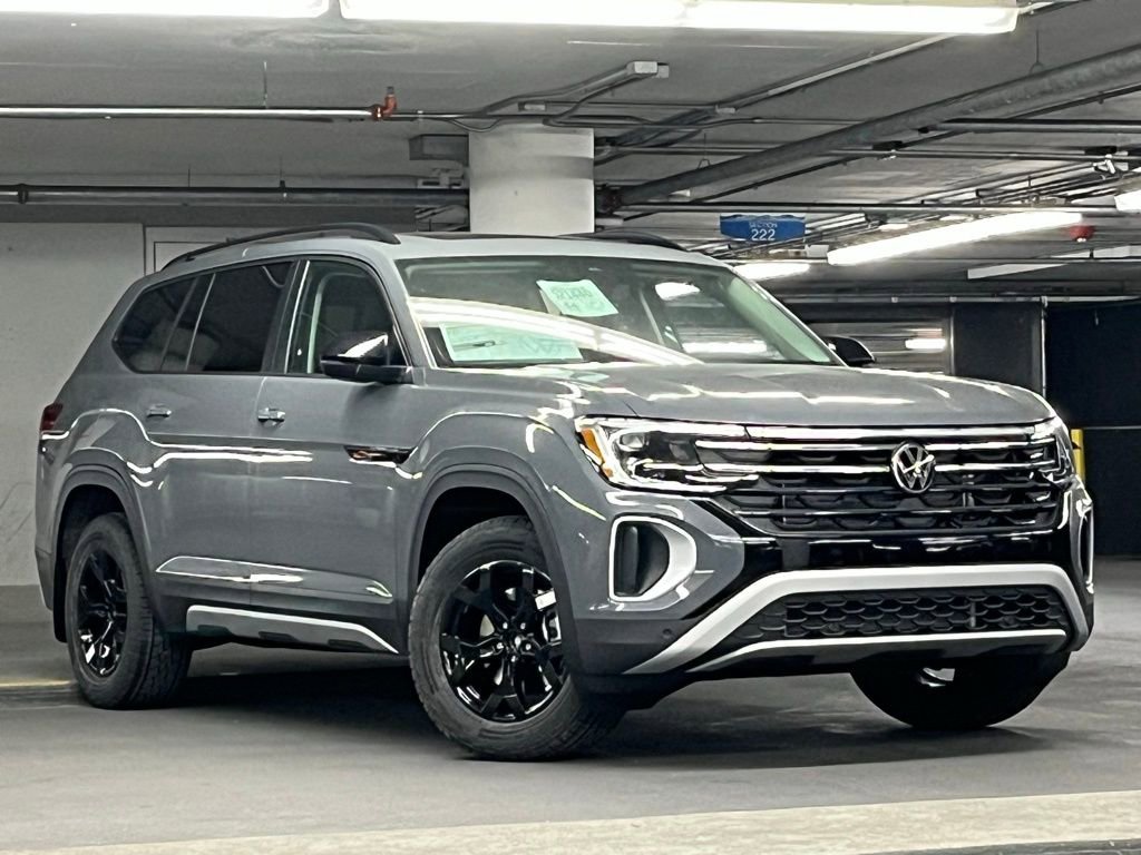 New 2026 Volkswagen Atlas Peak Edition video 2