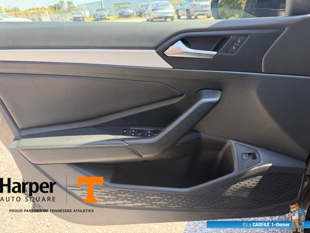 Used 2025 Volkswagen Jetta Sport FWD image 18