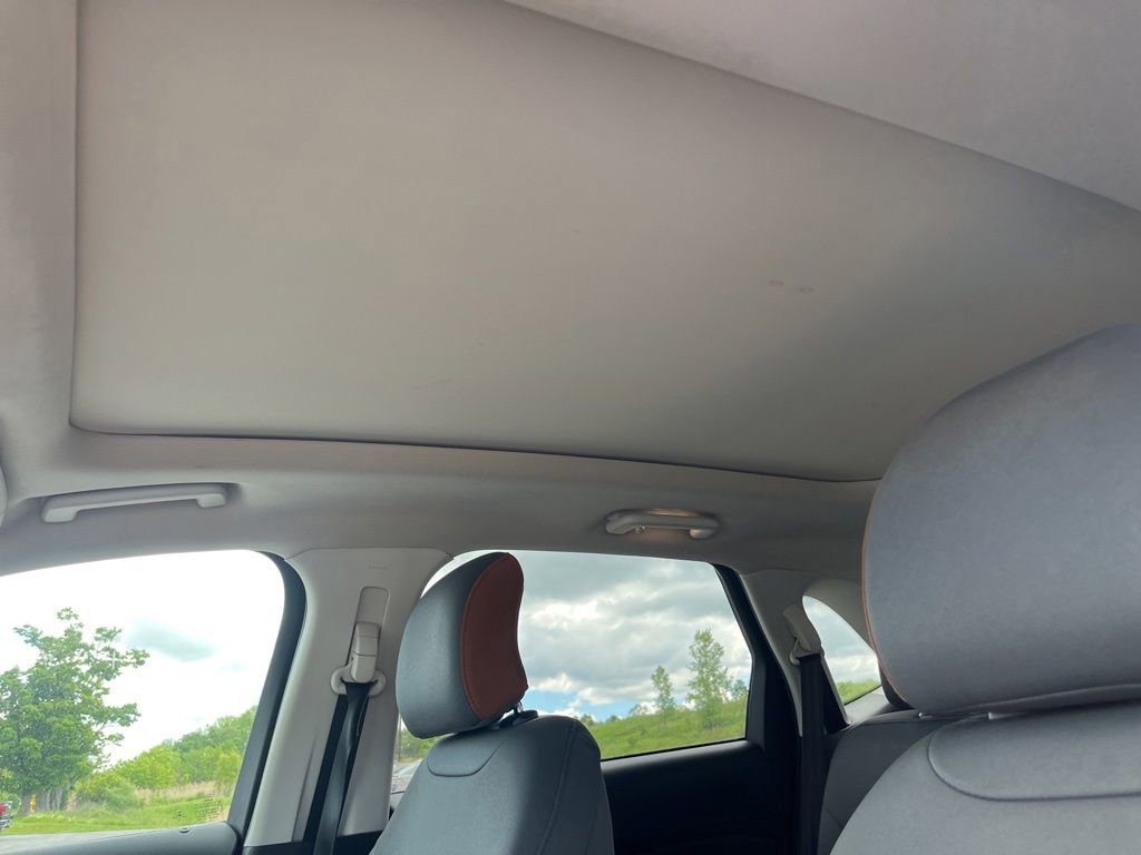 Used 2018 Ford Edge SEL w/ Equipment Group 201A AWD/4WD image 13