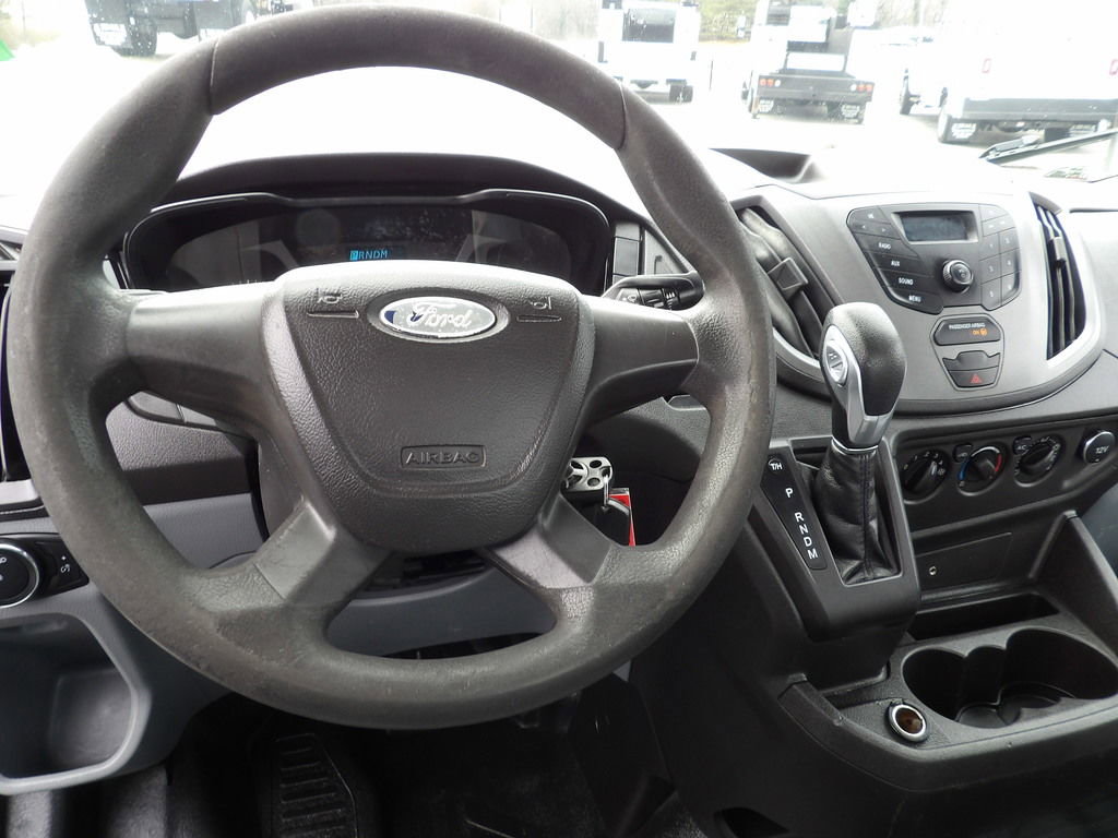 Used 2017 Ford Transit 250 138 RWD image 14