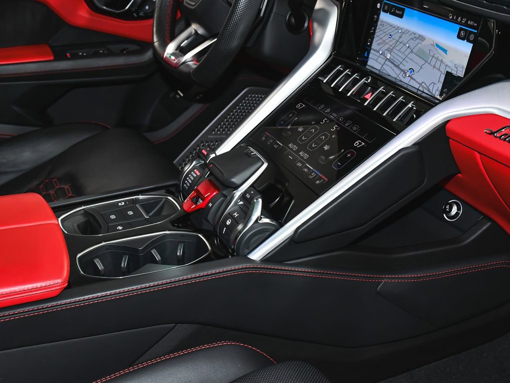 Used 2022 Lamborghini Urus AWD/4WD image 69