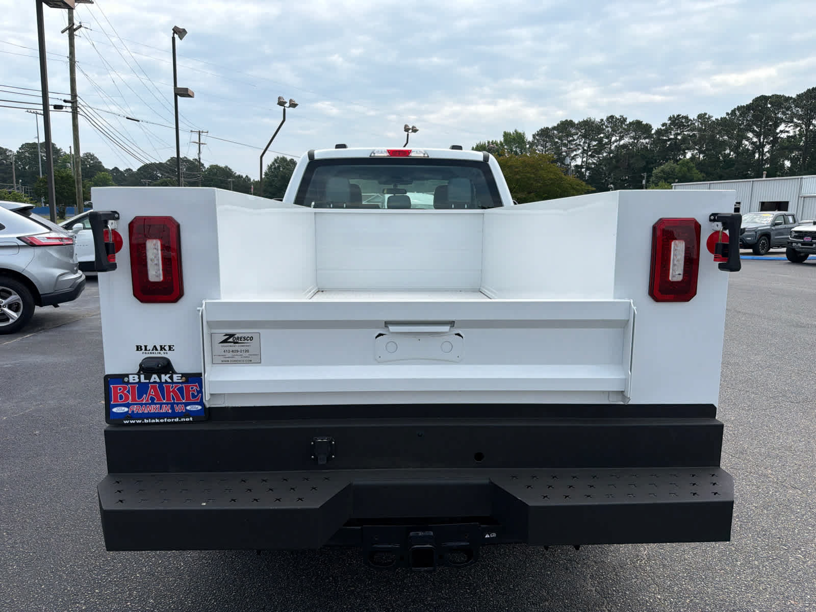 New 2025 Ford F250 XL w/ FX4 Off-Road Package AWD/4WD image 4