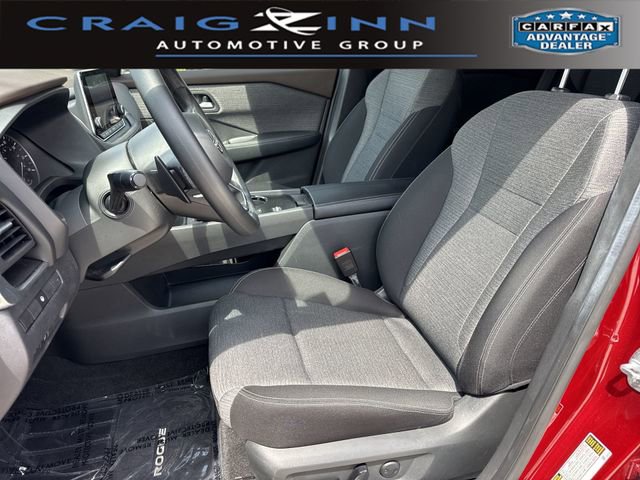 Used 2023 Nissan Rogue SV image 11
