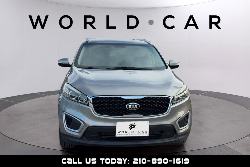 Used 2016 Kia Sorento LX w/ LX Convenience Package AWD/4WD image 2