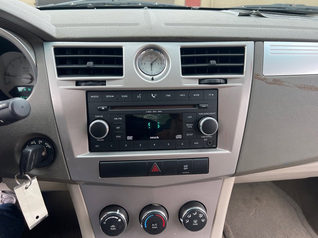 Used 2009 Chrysler Sebring Touring image 16